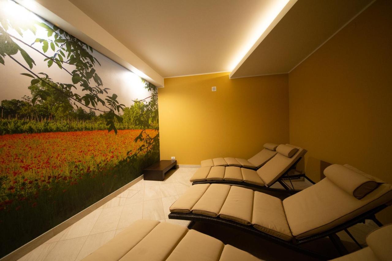 Wine Hotel San Giacomo Activity & Wellness Paderno del Grappa Exterior photo